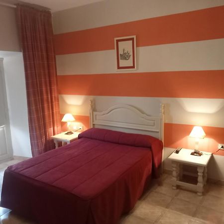 Hostal Трухильо Экстерьер фото